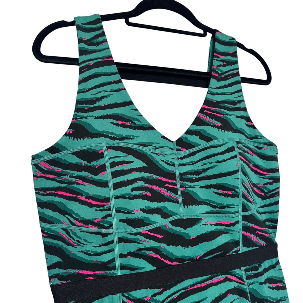 Fabletics Bodysuit Jumpsuit Motion 365+ Tiger Print Cutout‎ Green Black Pink XL - Picture 7 of 16
